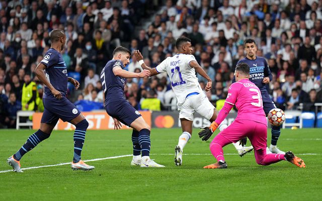 行到关键时 行到关键时