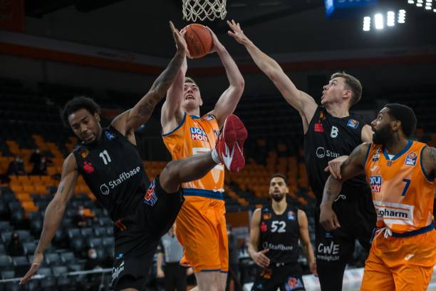 攻帮助外线 攻帮助外线